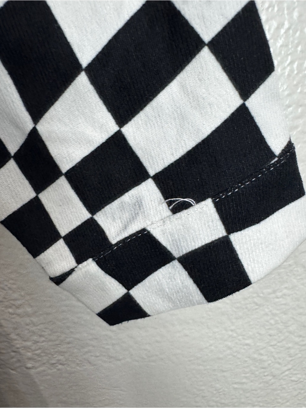 HYFVE Checkered Button Up Shirt Size Medium - Picture 3 of 9